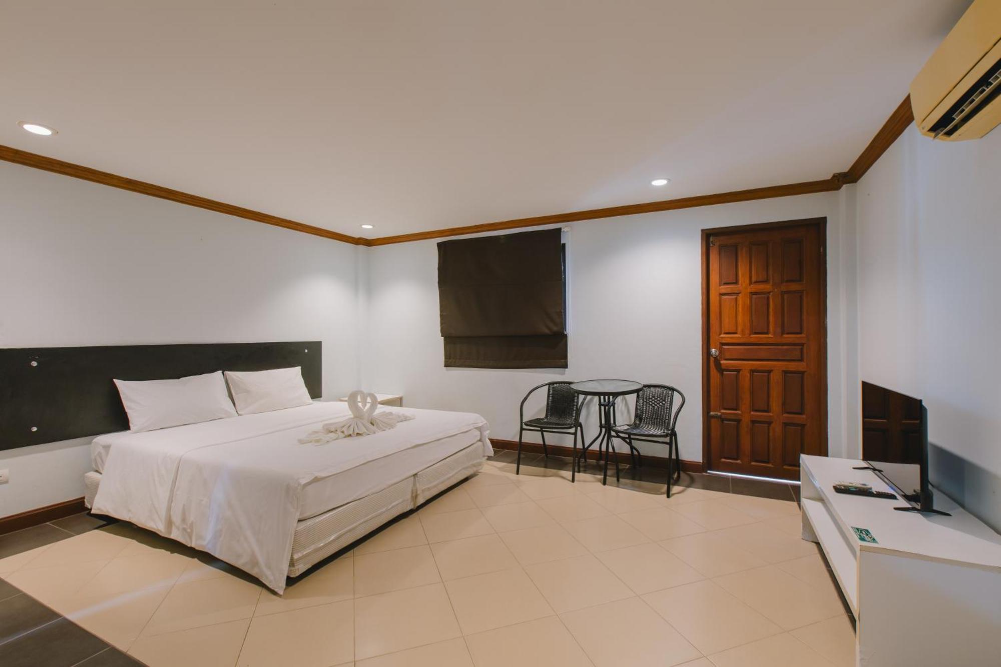Sunstar Palace Patong ภายนอก รูปภาพ